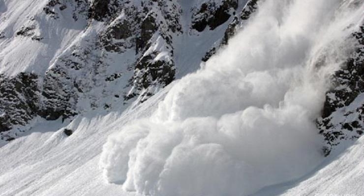 В Альпах под лавинами погибли семь человек