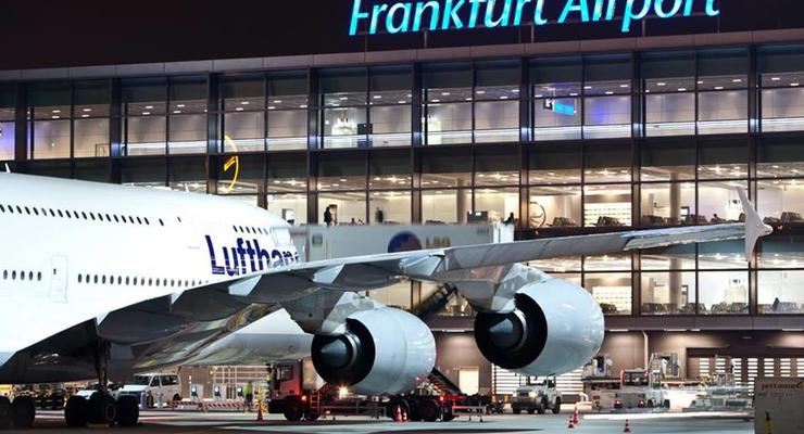 Украинцев просят не летать через Франкфурт-на-Майне 15 января