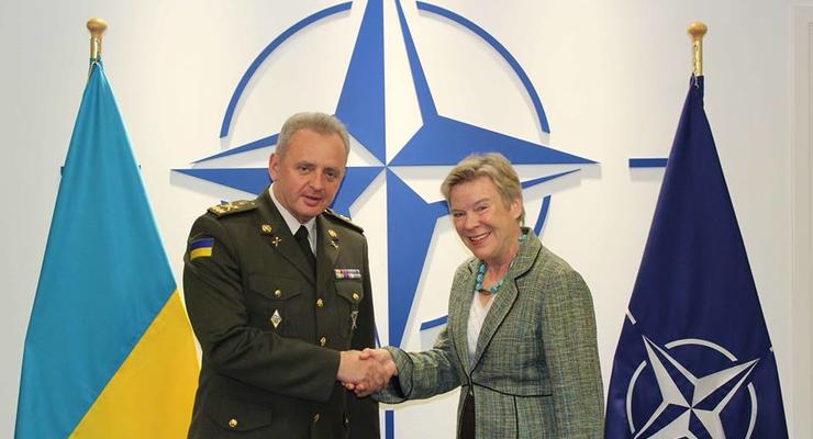 Муженко позвали на военный комитет НАТО обсуждать агрессию РФ