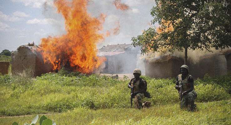 Боевики ИГ захватили город в Нигерии