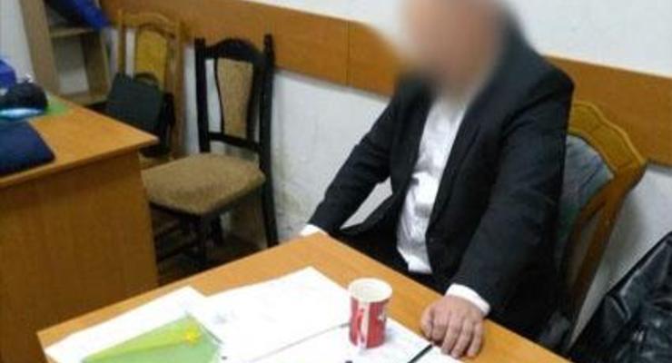 Во Львове на взятке задержали чиновника Госаудитслужбы