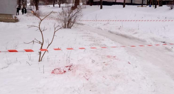 Полиция рассматривает несколько версий нападения на офицера в Харькове