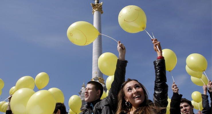 Минус 200 тысяч за год: За 17 лет украинцев стало меньше на 6 млн