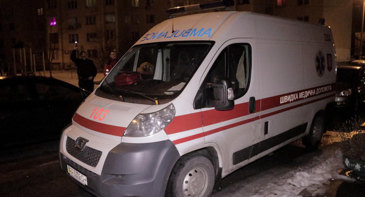 В Киеве мужчина выпрыгнул из окна многоэтажки