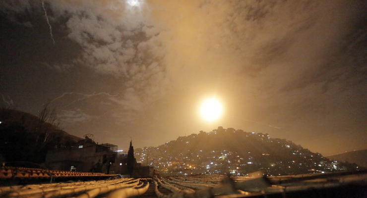 Израиль ударил по иранским объектам в Сирии