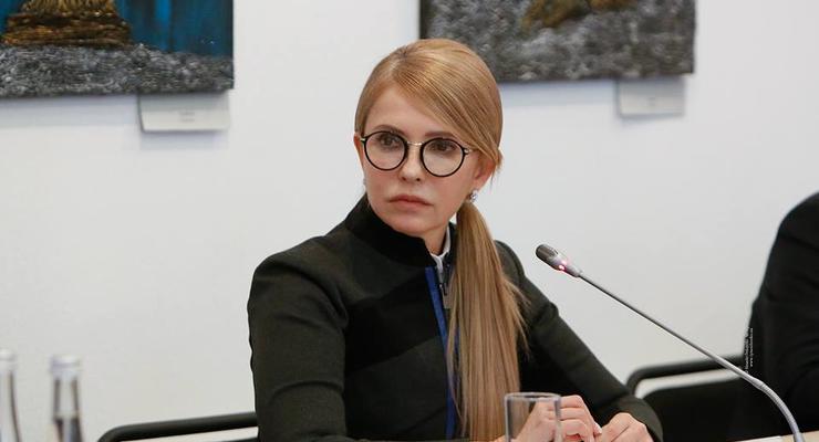 Тимошенко подала документы в ЦИК 27 по счету