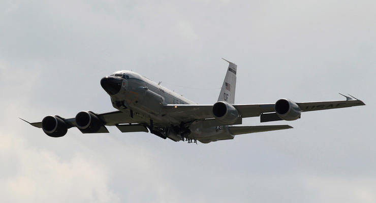 Самолет-разведчик ВВС США вернулся в Черное море