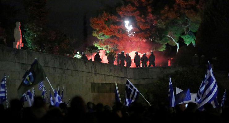 В Афинах массовые беспорядки: задержаны более 130 человек
