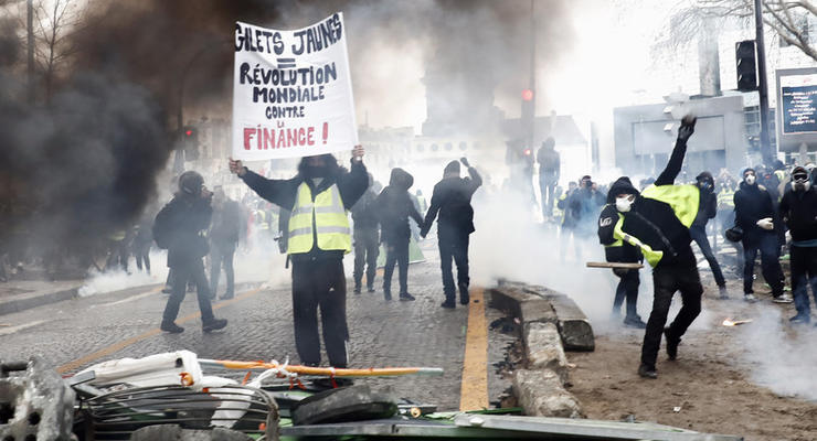 Протесты в Париже: более 50 задержанных