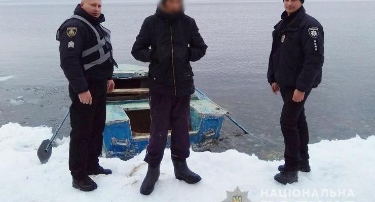 В Херсонской области спасли подростка, которого унесло на льдине