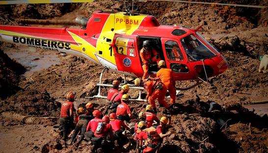 Жертвами прорыва дамбы в Бразилии стали 65 человек