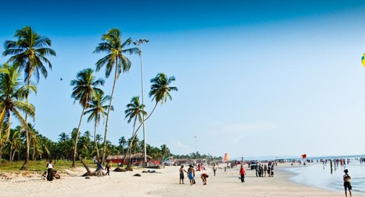 На Гоа туристов будут штрафовать за распитие алкоголя на пляже