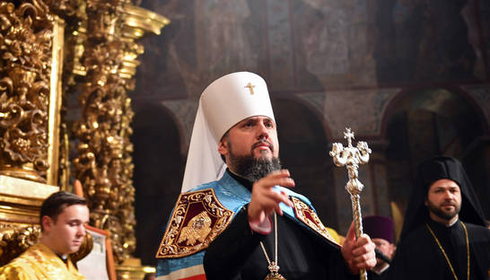 Епифаний объяснил, почему нельзя ругать женщин без платков в храмах