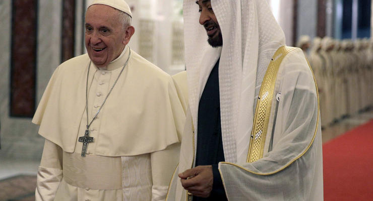 Папа Римский впервые прибыл в ОАЭ