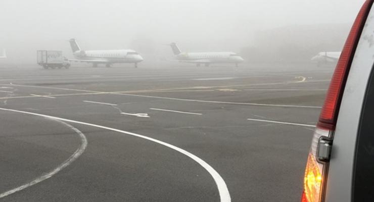 В Украине отменяют десятки авиарейсов из-за тумана