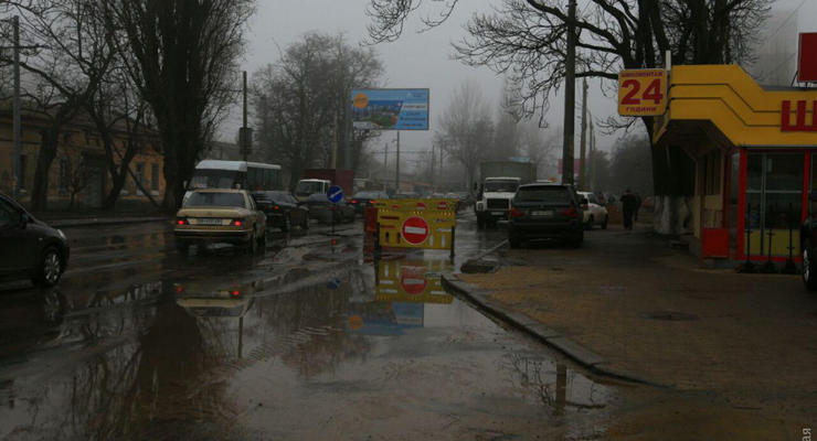 Жители Одессы остались без воды из-за аварии на станции