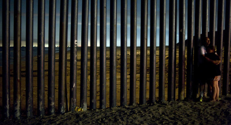 Трамп: Стена на границе с Мексикой будет построена