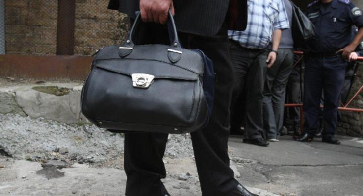 В Днепре ограбили мужчину: Забрали сумку со $100 тыс