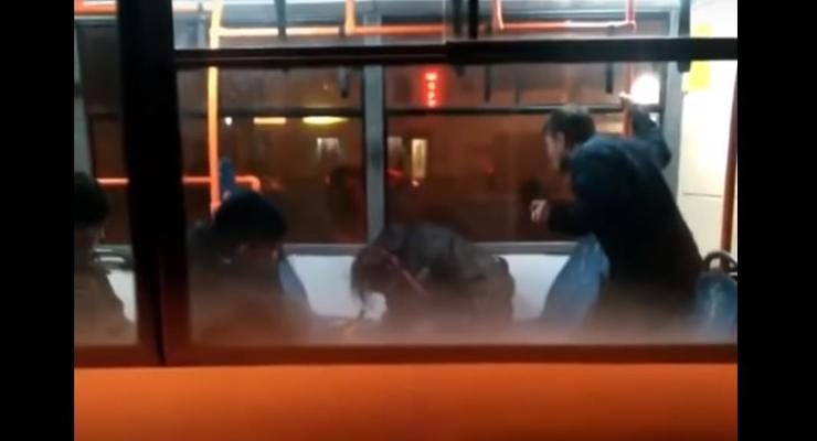 В Одессе уволили водителя троллейбуса за избиение паcсажира