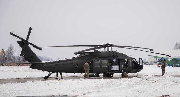CША перебросили боевые вертолеты в Латвию