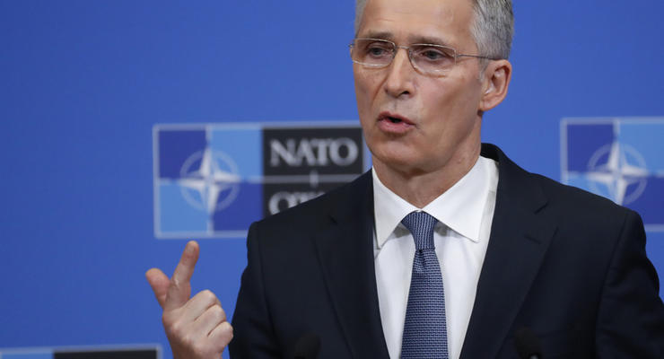 Генсек НАТО лично просил Лаврова отпустить моряков