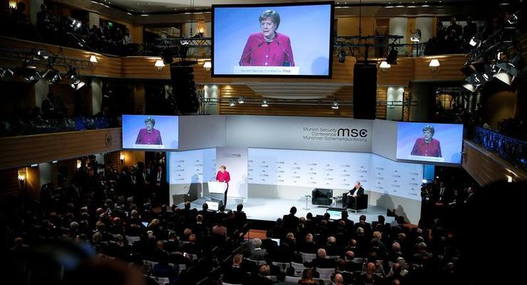 Меркель разъяснила газовую политику Берлина