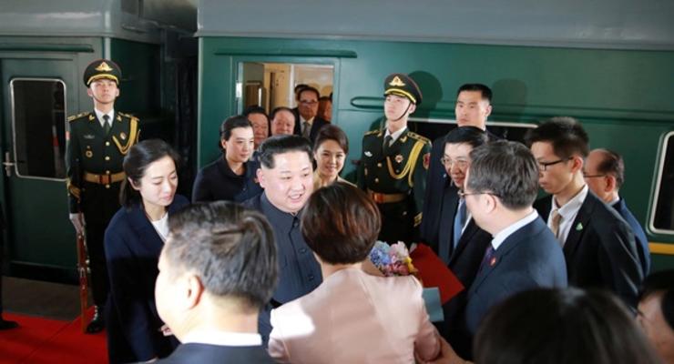 Ким Чен Ын почти три дня будет ехать на встречу с Трампом