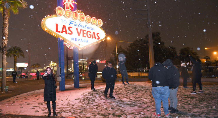 Лос-Анджелес и Лас-Вегас замело снегом