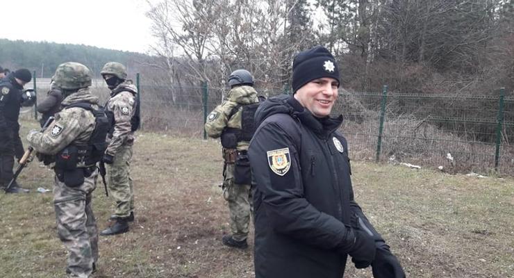 На въезде в Одессу задержали "титушек" с пистолетами и ножами