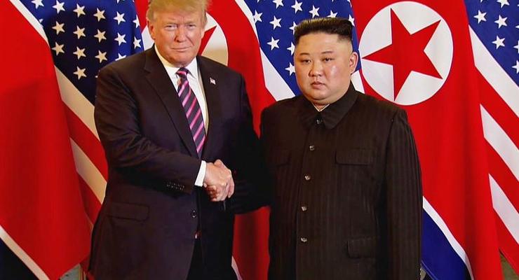 Трамп провел "великолепную" встречу с Ким Чен Ыном