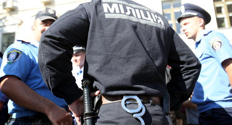 В Киеве за пытки утюгом задержанного экс-милиционерам дали условный срок