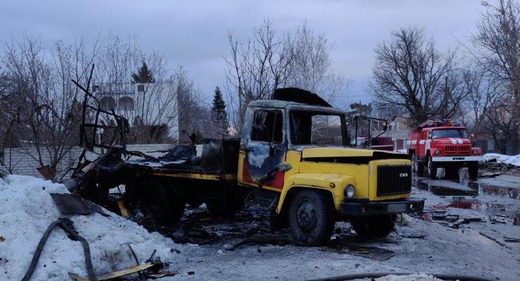 В Харькове взрыв уничтожил автомобиль, есть жертвы