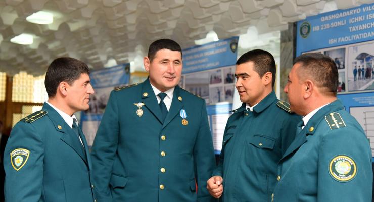 Президент Узбекистана приказал военным и милиционерам похудеть