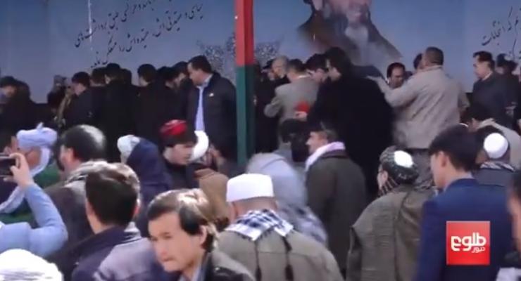 Взрывы в Кабуле: ранен кандидат в президенты Афганистана