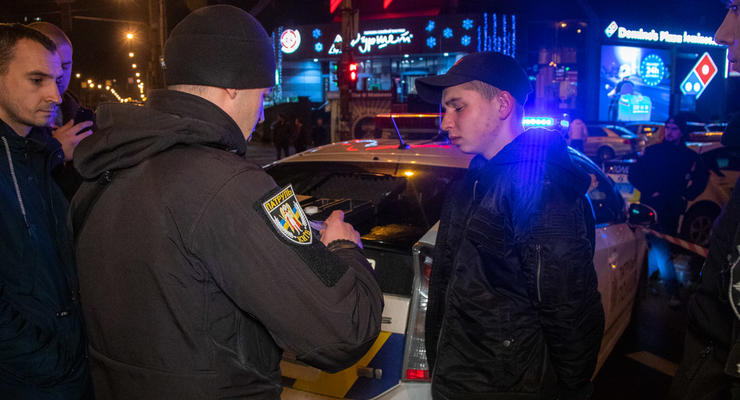 В Киеве пьяный подросток угнал авто и протаранил патрульную машину