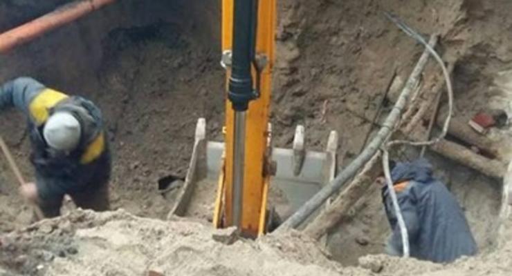 В Харькове в ходе ремонта теплотрассы погиб коммунальщик