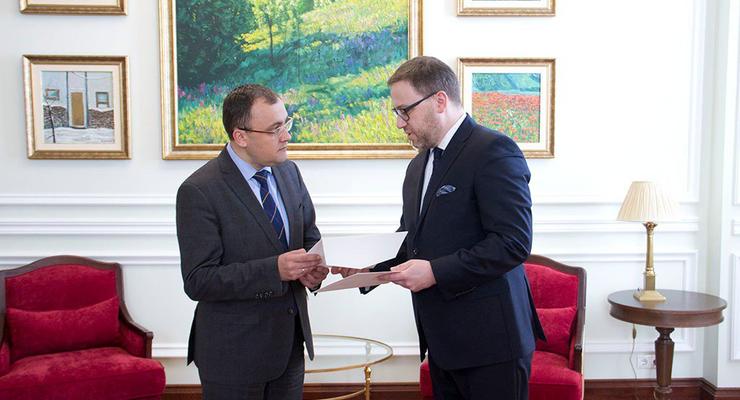 Новый посол Польши вручил верительные грамоты замглавы МИД