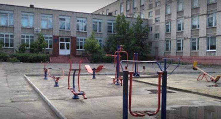 В Николаевской области в школе распылили газ: 20 пострадавших