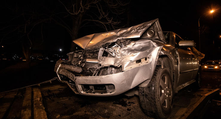 В Киеве столкнулись четыре авто