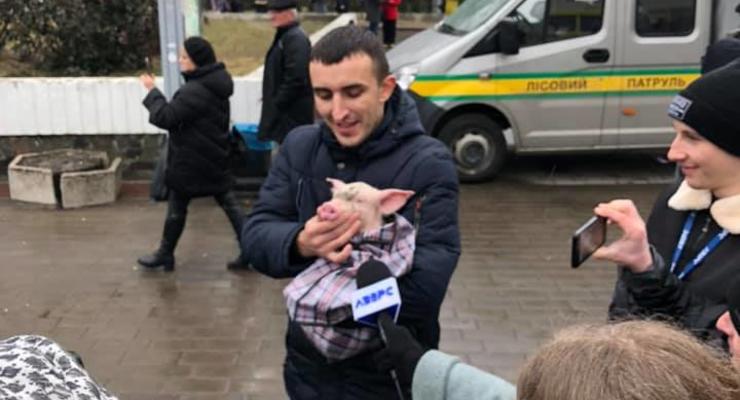 Порошенко ждут в Луцке: Полицейские заблокировали центр