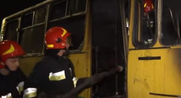 В Винницкой области на ходу загорелся пассажирский автобус