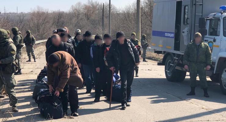 Из тюрем "ЛНР" на подконтрольную территорию забрали еще 60 украинцев