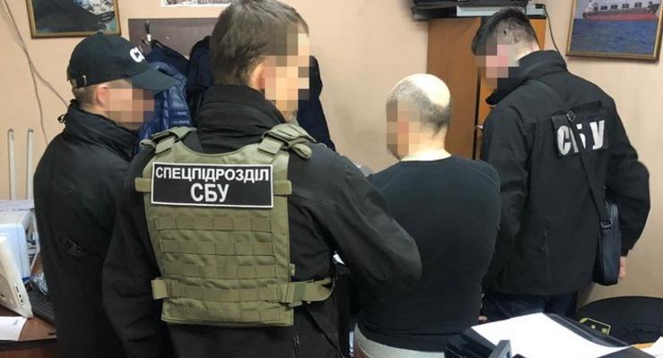 Инспектор Одесской таможни погорел на взятках