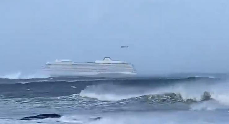 Вблизи Норвегии авария круизного судна: эвакуируют 1300 пассажиров