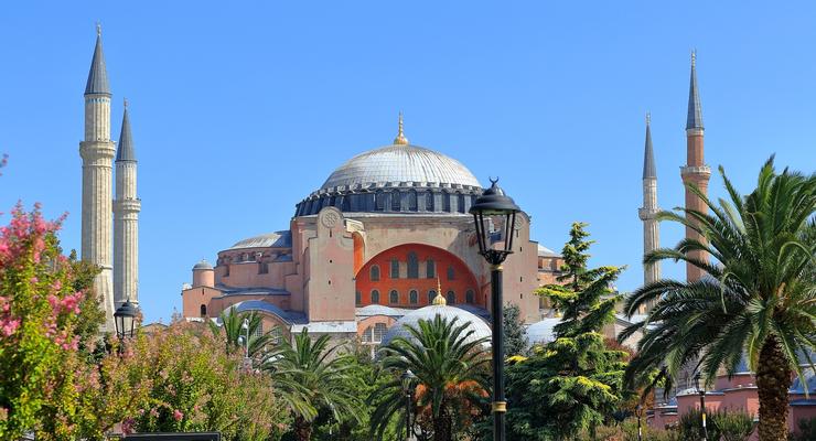 Эрдоган предложил сделать из собора Святой Софии мечеть