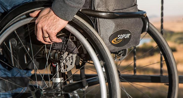 Для людей с инвалидностью оборудуют номера в гостиницах Украины