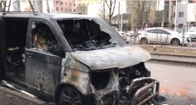 В Киеве сожгли машину доверенного лица кандидата в президенты  Руслана Кошулинского
