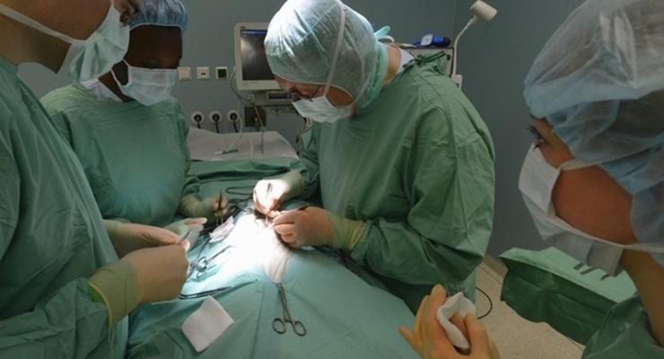 Порошенко подписал изменения в закон о трансплантации