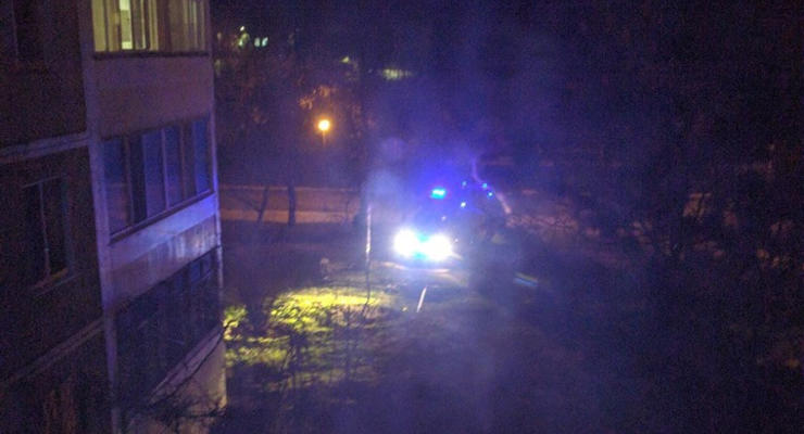 В Запорожской области из окна многоэтажки выпала старшеклассница