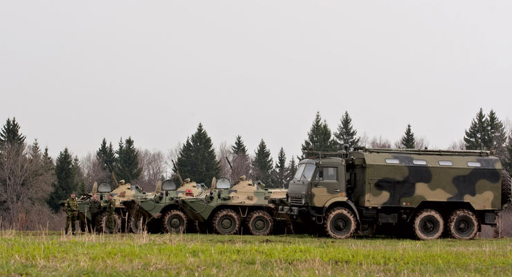 РФ начала масштабные военные учения в Крыму
